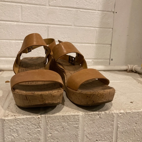 Korks Cute Brown Wedges Size 8 - Picture 2 of 7